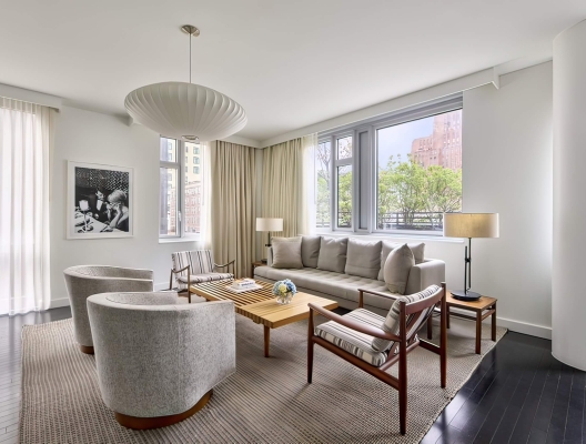 living room in hotel suite