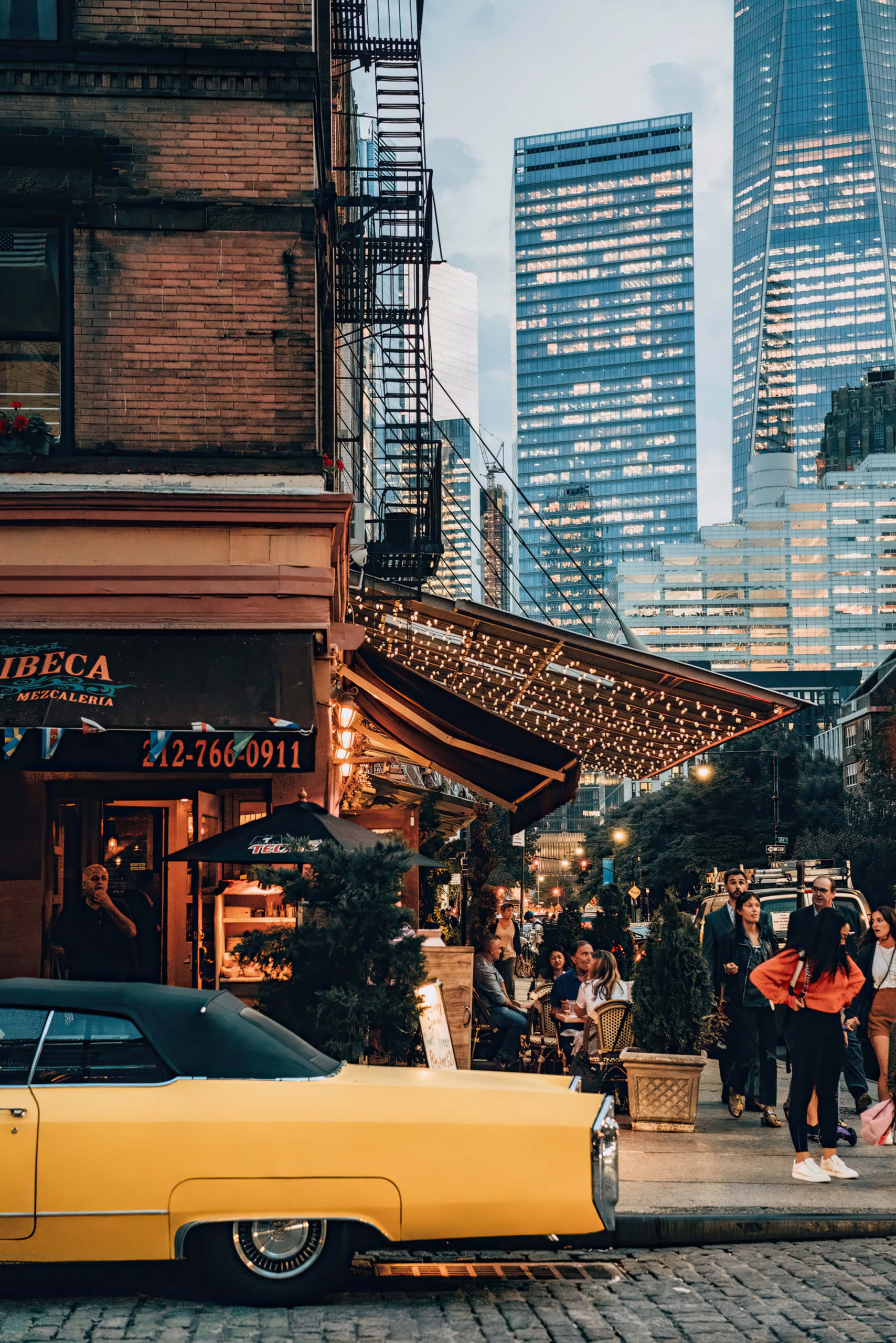 streets of New York in the evening