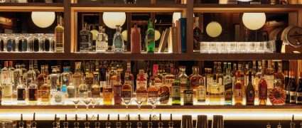 Tribeca Cocktail bar in NY, near One World Trade Center; The Smyth Hotel Galerie Bar